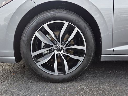 New 2026 Volkswagen Jetta SE FWD image 10
