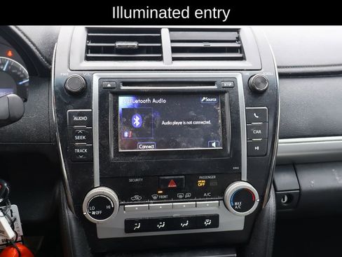 Used 2012 Toyota Camry SE image 9