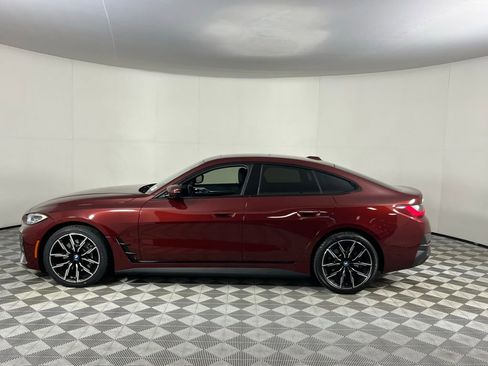 Used 2022 BMW i4 eDrive40 w/ M Sport Package image 9