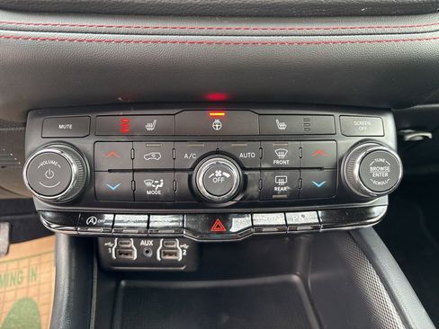 Used 2024 Dodge Durango GT image 26