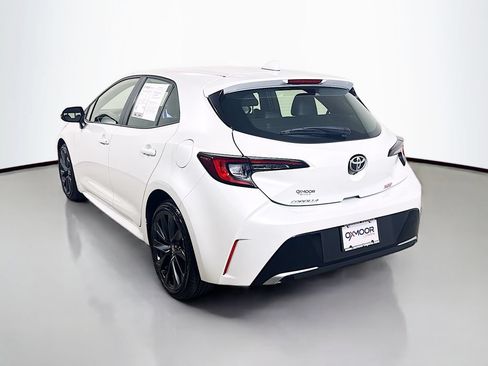 Used 2024 Toyota Corolla XSE FWD image 5