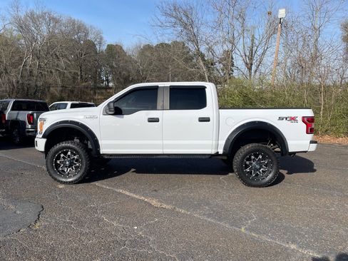 Used 2018 Ford F150 XL w/ Equipment Group 101A Mid image 2