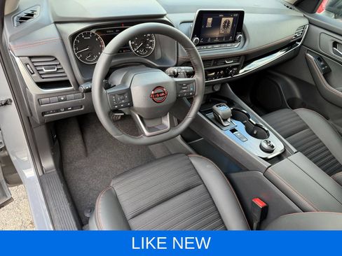 Used 2026 Nissan Rogue SV AWD/4WD image 11