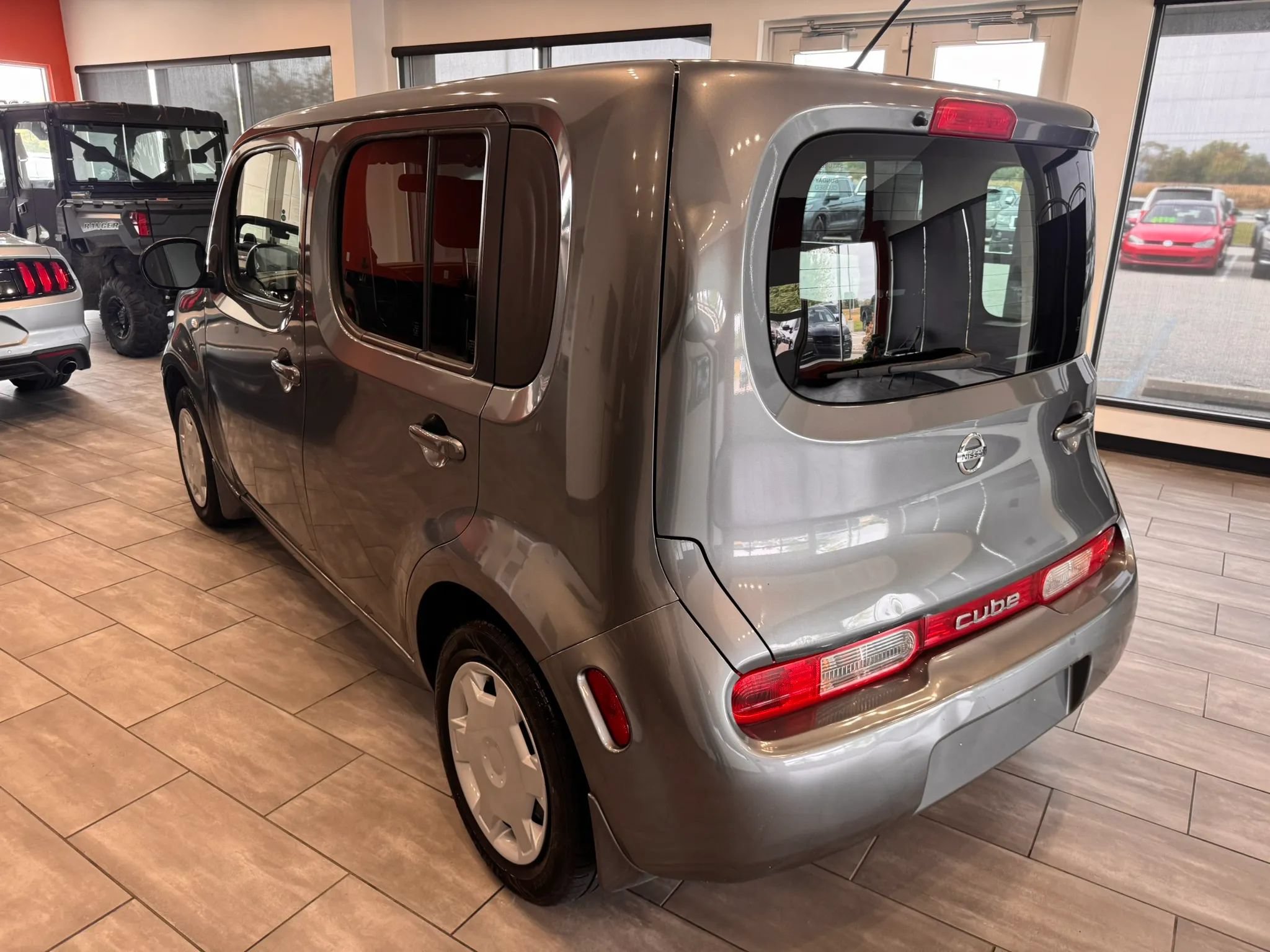 Used 2012 Nissan Cube 1.8 S w/ Interior Designer Pkg FWD image 42