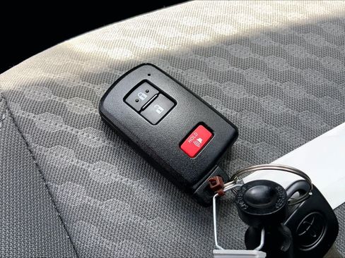 Used 2023 Toyota Tacoma SR5 RWD image 14
