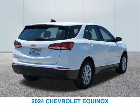 Used 2024 Chevrolet Equinox LS FWD image 7