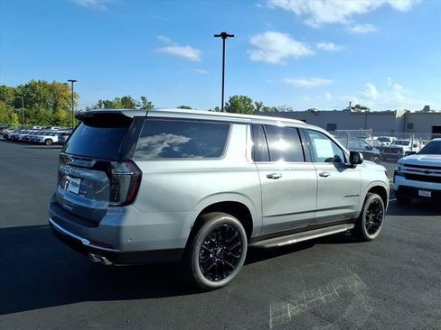 New 2026 Chevrolet Suburban High Country w/ Sun And Tow Package image 3