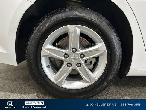 Used 2024 Chevrolet Malibu LS w/ LPO, Floor Liner Package FWD image 10
