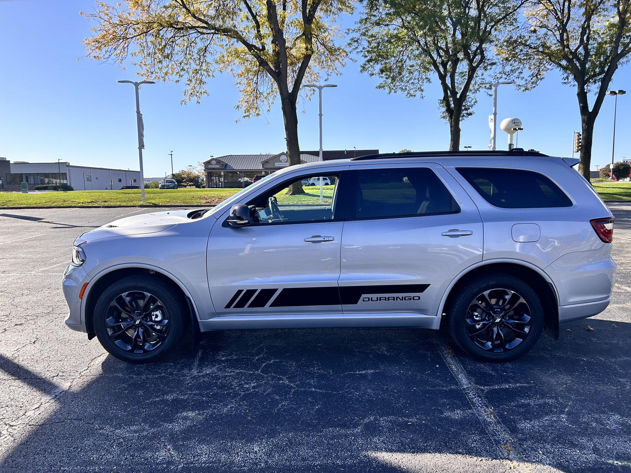 Used 2025 Dodge Durango GT AWD/4WD image 4