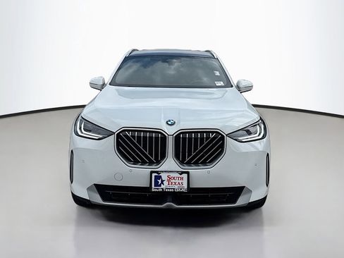 Used 2025 BMW X3 xDrive30i w/ Convenience Package AWD/4WD image 2