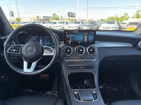 Certified 2022 Mercedes-Benz GLC 300 4MATIC w/ Premium Package Lite image 30