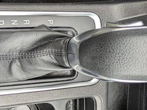 Used 2018 Ford Escape SE w/ SE Sync 3 Package image 13