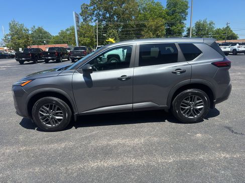 Used 2023 Nissan Rogue S FWD image 5