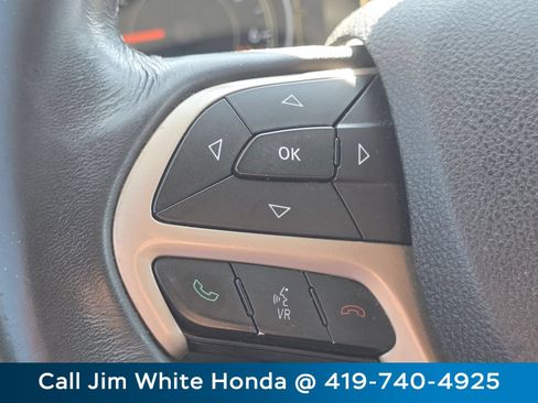 Used 2015 Jeep Cherokee Latitude w/ Comfort/Convenience Group AWD/4WD image 29