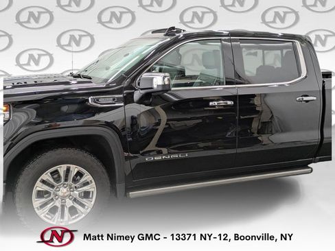 Used 2024 GMC Sierra 1500 Denali AWD/4WD image 2