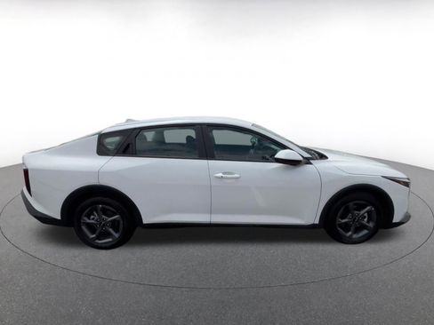 Used 2025 Kia K4 FWD image 16
