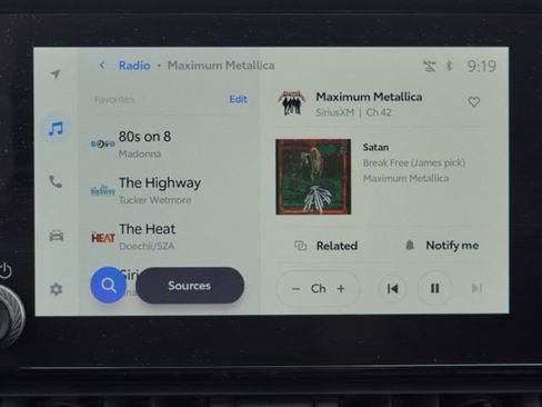 Used 2025 Toyota RAV4 XLE image 22