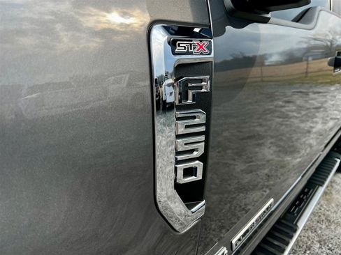 Used 2021 Ford F250 XL w/ STX Appearance Package image 19