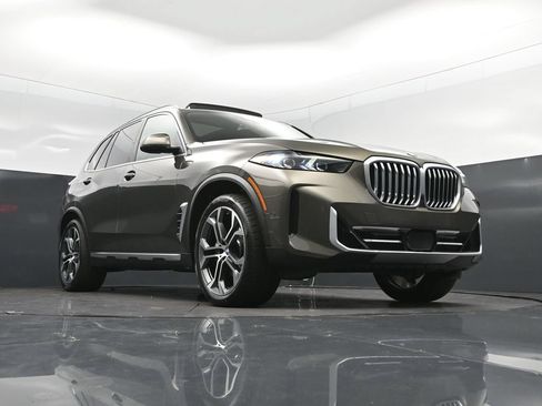 Certified 2026 BMW X5 sDrive40i RWD image 44