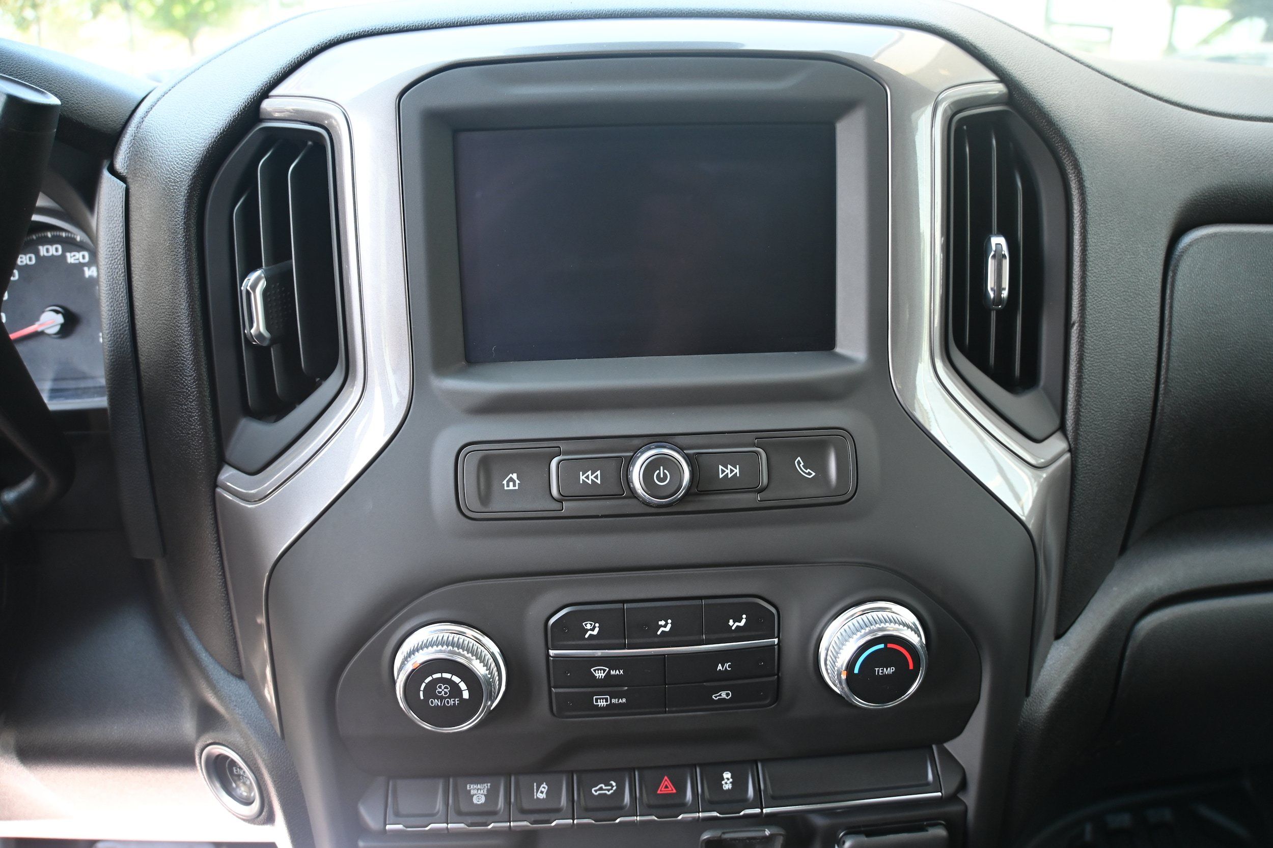 Used 2024 GMC Sierra 2500 Pro AWD/4WD image 7