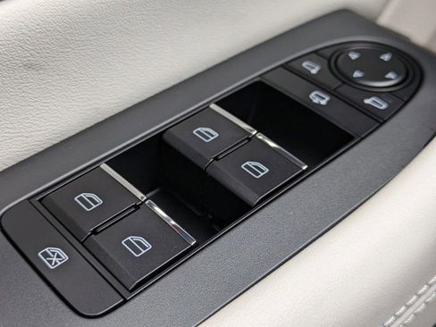 New 2025 MAZDA CX-90 Plug-In Hybrid w/ Premium Plus image 24