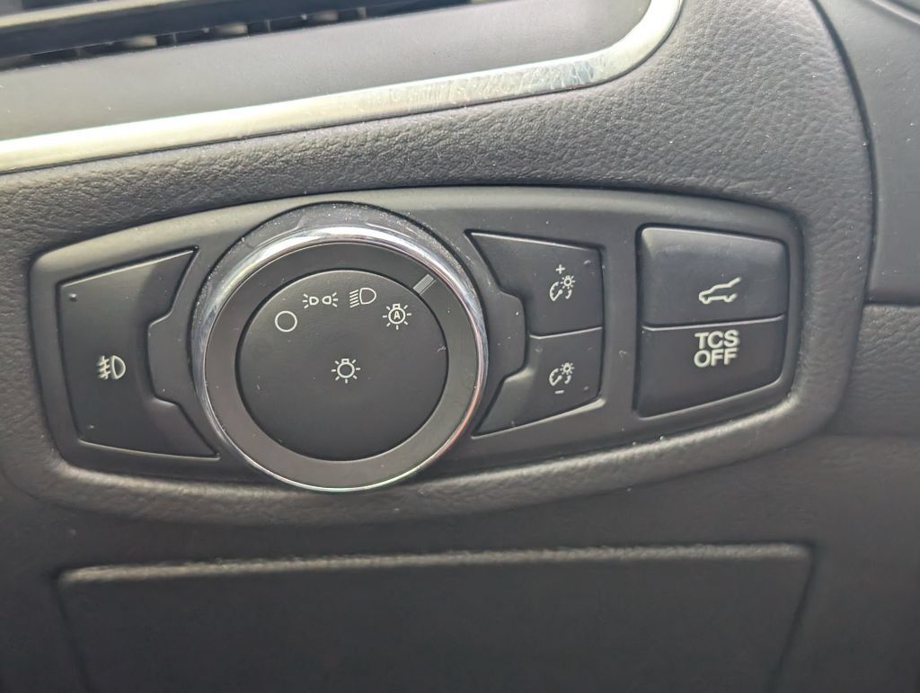 Used 2024 Ford Edge Titanium AWD/4WD image 13