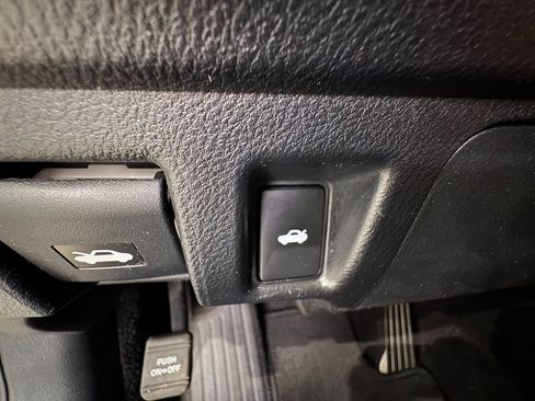 Used 2016 Lexus IS 300 AWD w/ Navigation System Package image 38