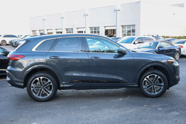 Certified 2025 Audi Q5 Premium Plus AWD/4WD image 22