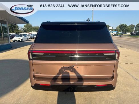 Used 2026 Lincoln Navigator Black Label AWD/4WD image 6