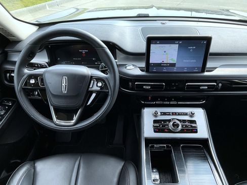 Certified 2023 Lincoln Aviator AWD image 14