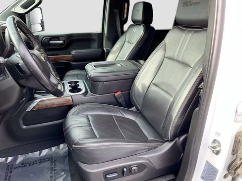 Used 2022 Chevrolet Silverado 3500 High Country w/ Z71 Off-Road Package AWD/4WD image 22