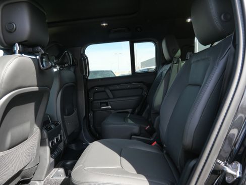 New 2026 Land Rover Defender 130 X-Dynamic SE AWD/4WD image 6