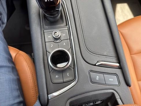 Used 2025 Cadillac XT5 Premium Luxury w/ Technology Package FWD image 17