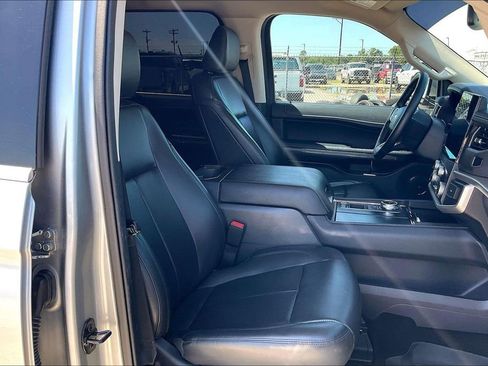 Certified 2022 Ford Expedition XLT RWD image 30