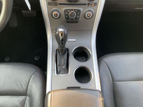 Used 2013 Ford Edge SEL FWD image 34