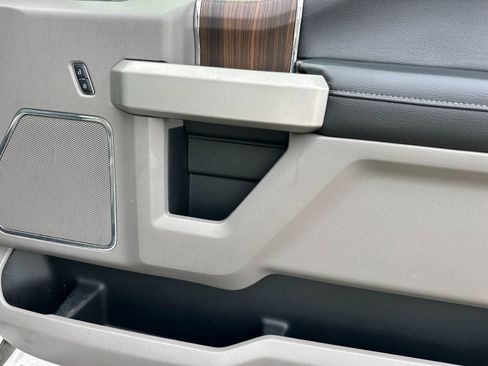 Used 2015 Ford F150 Lariat w/ Equipment Group 502A Luxury image 17