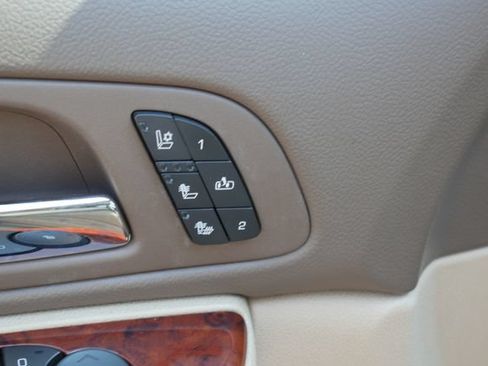 Used 2011 Chevrolet Suburban LTZ AWD/4WD image 6