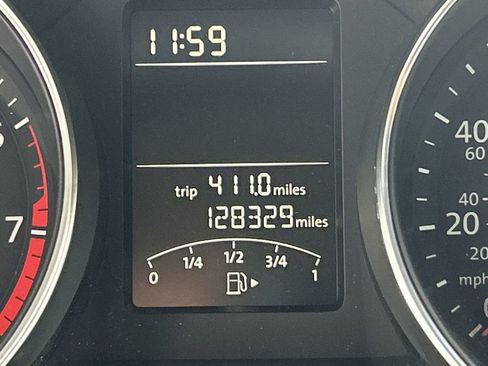 Used 2015 Volkswagen Jetta SE FWD image 16