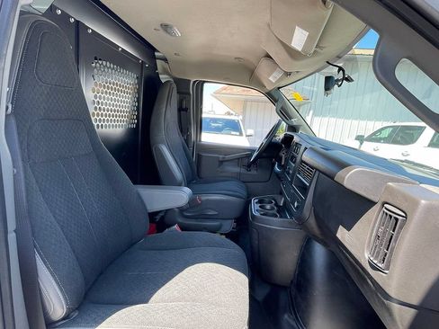 Used 2025 GMC Savana 2500 w/ Driver Convenience Package RWD image 22