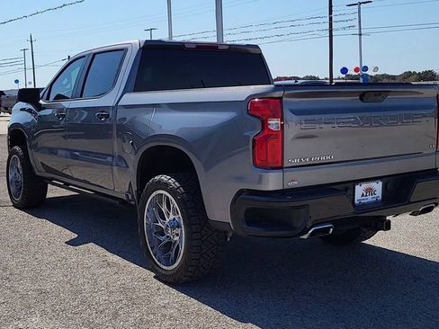 Used 2021 Chevrolet Silverado 1500 LT Trail Boss image 6