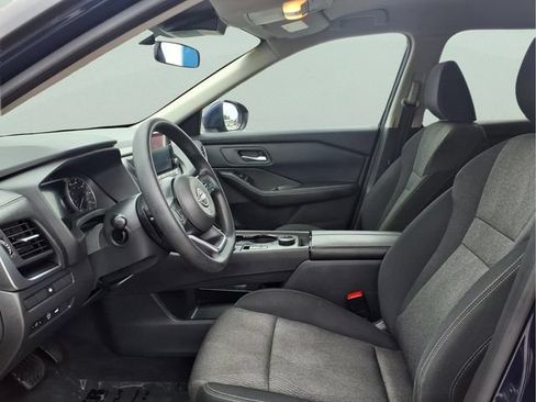 Used 2024 Nissan Rogue SV AWD/4WD image 23