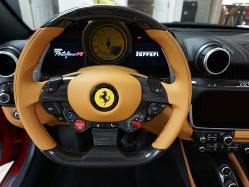Used 2022 Ferrari Portofino M image 13