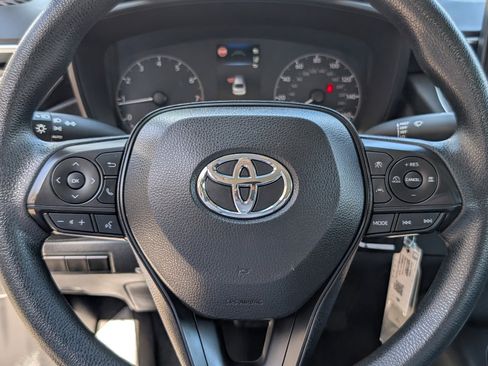 Used 2024 Toyota Corolla LE image 18
