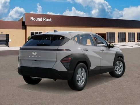 New 2026 Hyundai Kona SE image 4