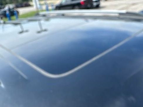 Used 2015 Ford Explorer XLT w/ Equipment Group 202B AWD/4WD image 9