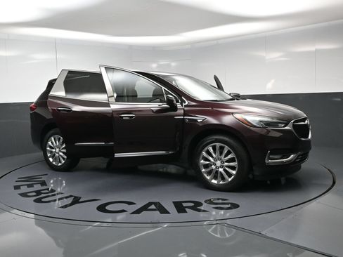Used 2018 Buick Enclave Premium w/ Experience Buick Package FWD image 23