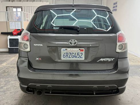 Used 2005 Toyota Matrix XR image 9
