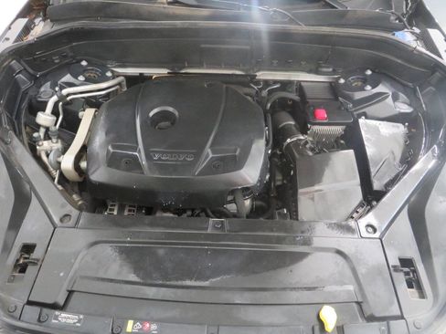 Used 2022 Volvo XC90 T5 Momentum AWD/4WD image 31