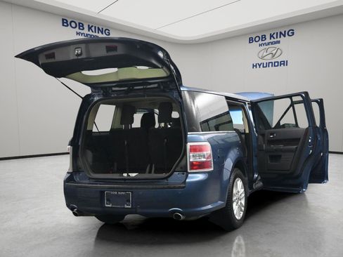 Used 2019 Ford Flex SEL FWD image 33