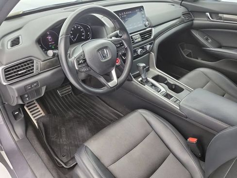 Used 2018 Honda Accord Sport image 18